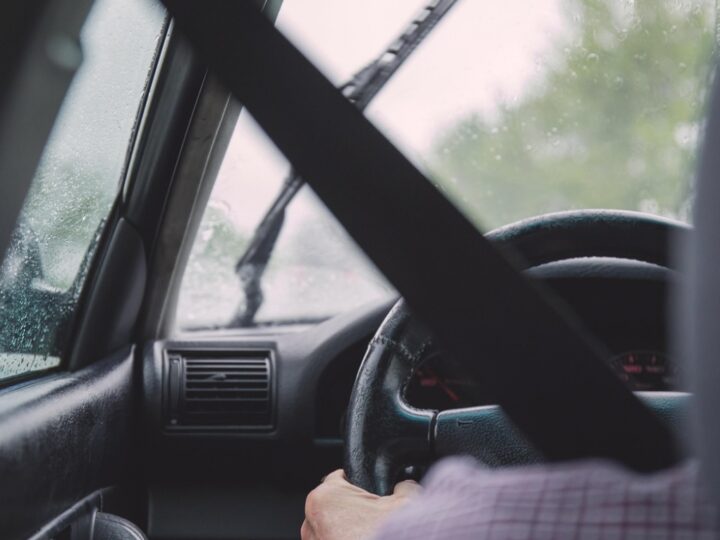 Przekroczenie prędkości o 87 km/h na drodze S3 zakończone mandatem i punktami karnymi